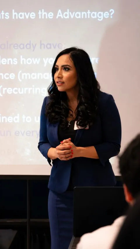 Sandra Gonzalez, personal brand and leadership coach